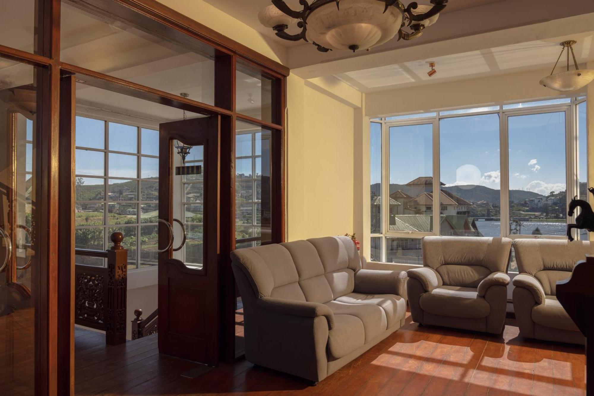 Palazzo Lake Gregory Nuwara Eliya Exterior photo